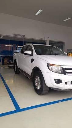 FORD RANGER 3.2 XLS 4X4 CD 20V DIESEL 4P AUTOMÁTICO